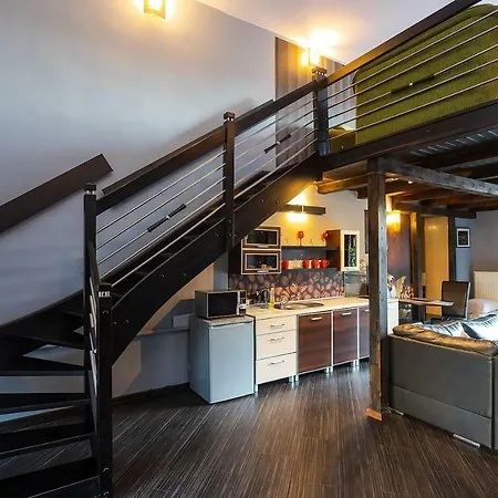 Aparthotel Komfort 3*