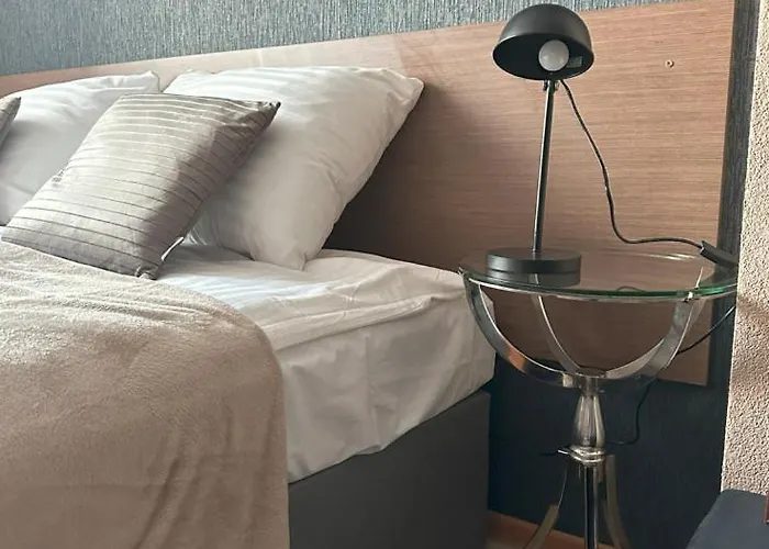 Aparthotel Komfort Čenstochová